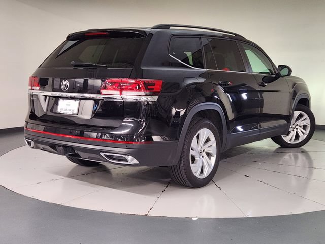 Used 2023 Volkswagen Atlas SE w/ Panoramic Sunroof Package FWD image 2