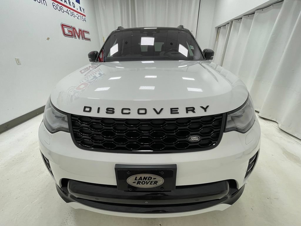 Used 2022 Land Rover Discovery HSE R-Dynamic AWD/4WD image 2