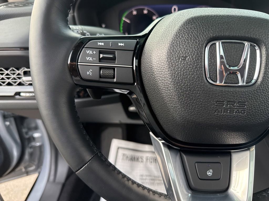 Used 2025 Honda Accord Touring image 13