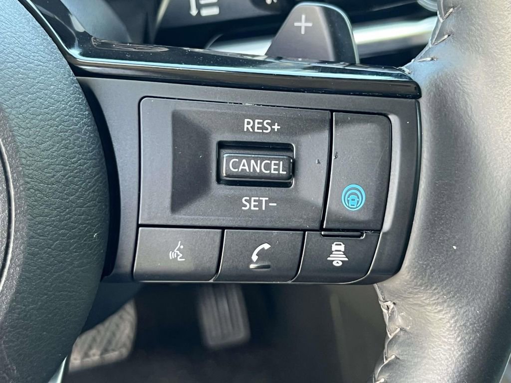 Used 2024 Nissan Pathfinder SL AWD/4WD image 22