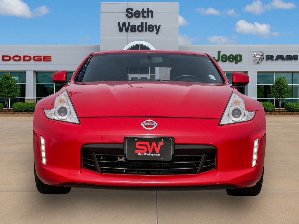 Used 2016 Nissan 370Z w/ Sport Package image 2