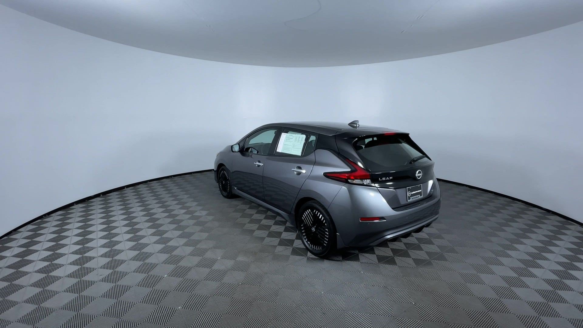 Certified 2024 Nissan Leaf SV Plus FWD image 7