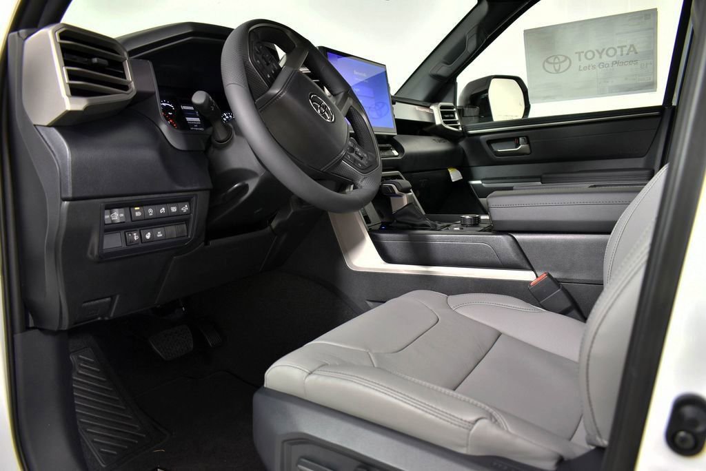 New 2026 Toyota Tundra SR5 AWD/4WD image 17