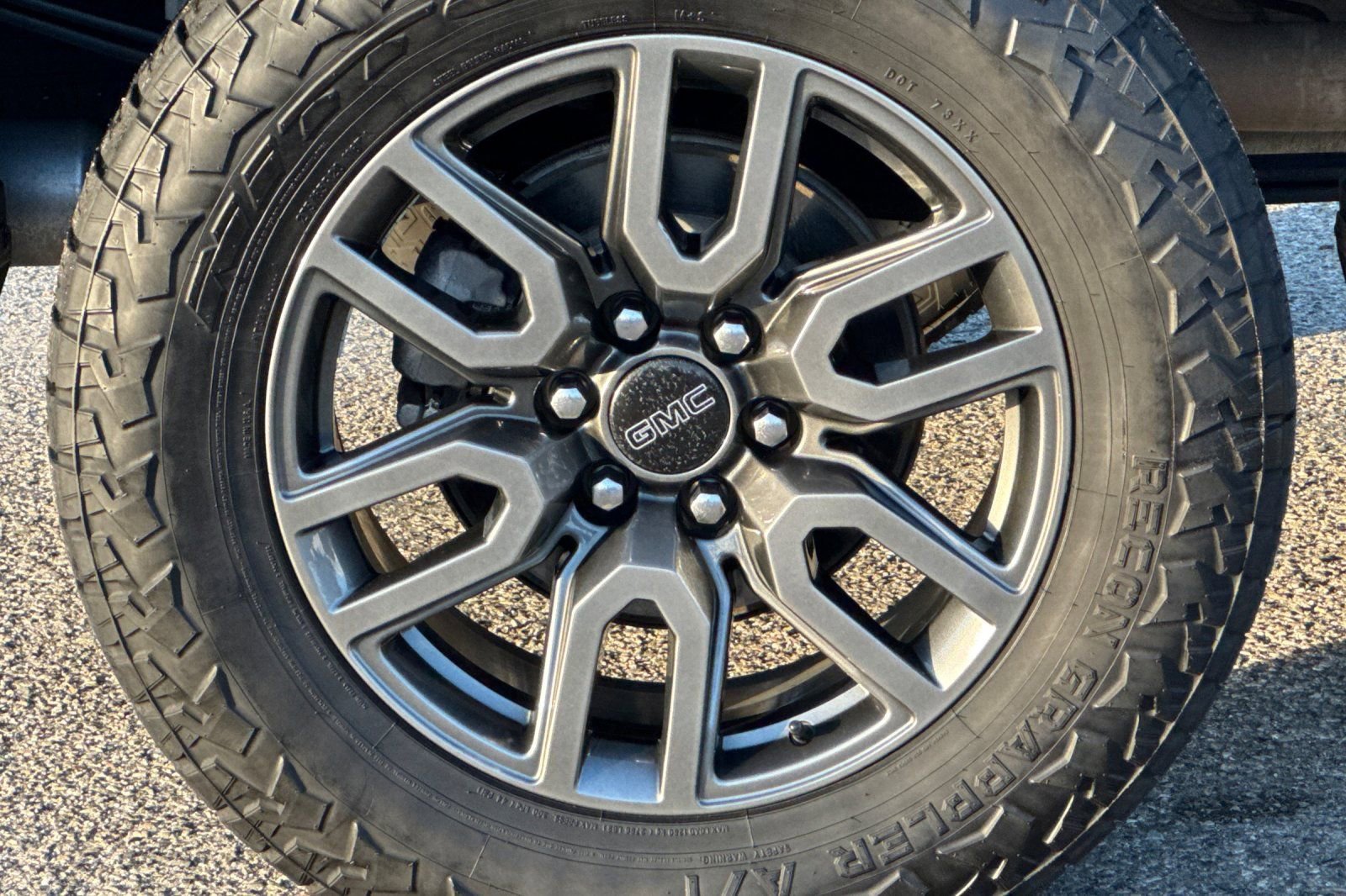 Used 2020 GMC Sierra 1500 AT4 w/ AT4 Premium Package image 26