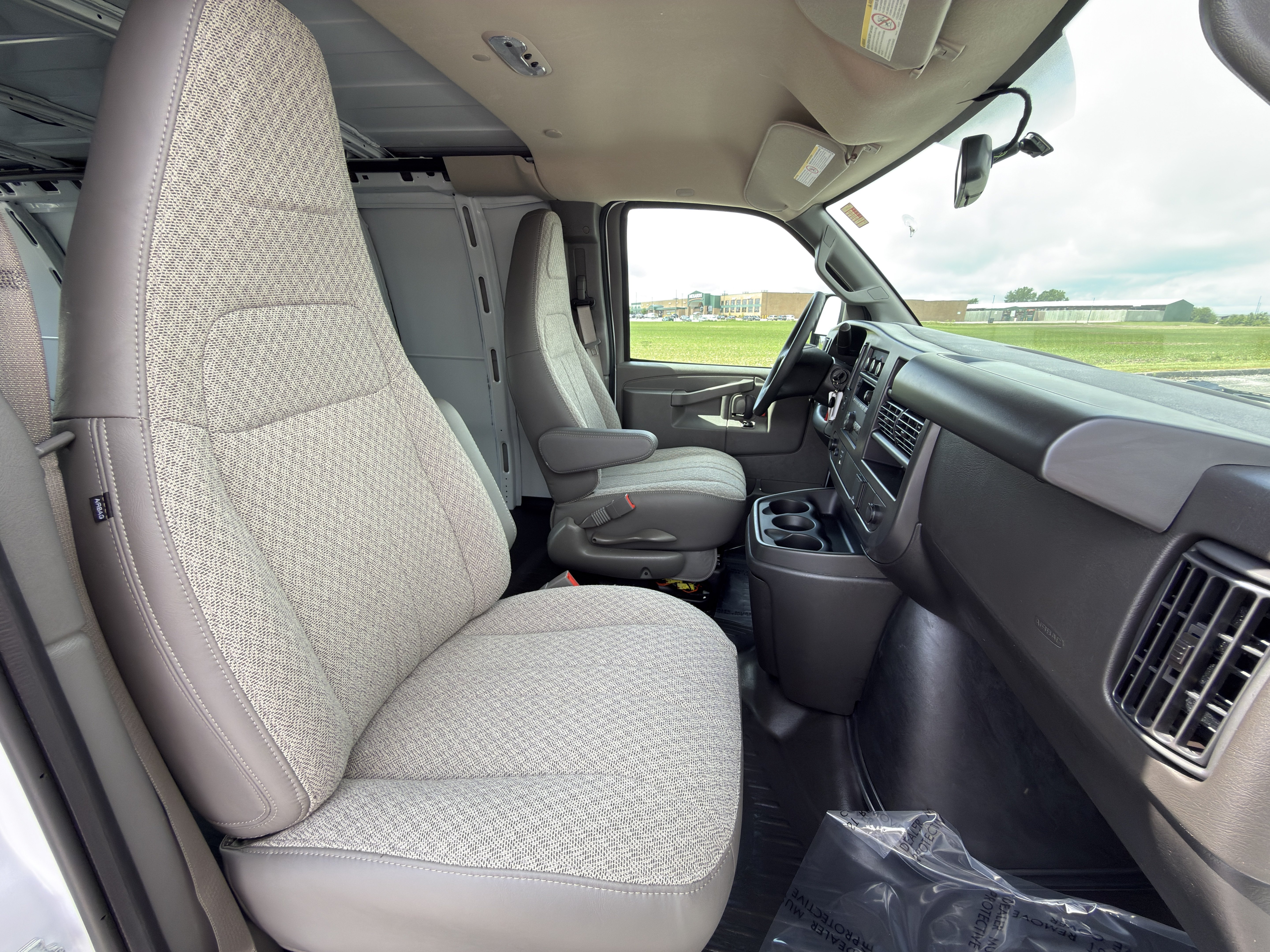 New 2026 GMC Savana 2500 Extended w/ Driver Convenience Package RWD image 14