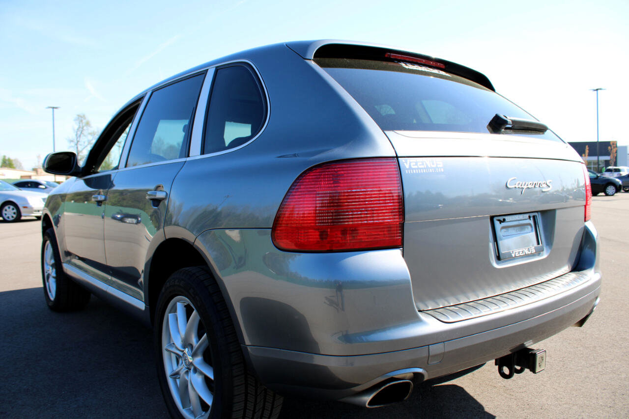 Used 2005 Porsche Cayenne S image 4