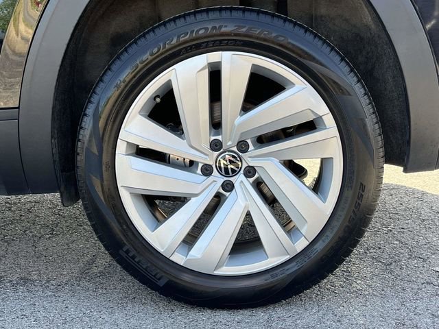 Used 2020 Volkswagen Atlas Cross Sport SE AWD/4WD image 11