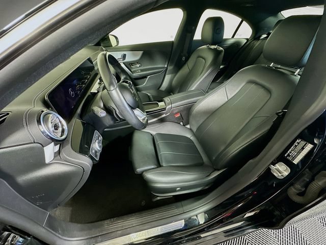 Used 2025 Mercedes-Benz CLA 250 image 12