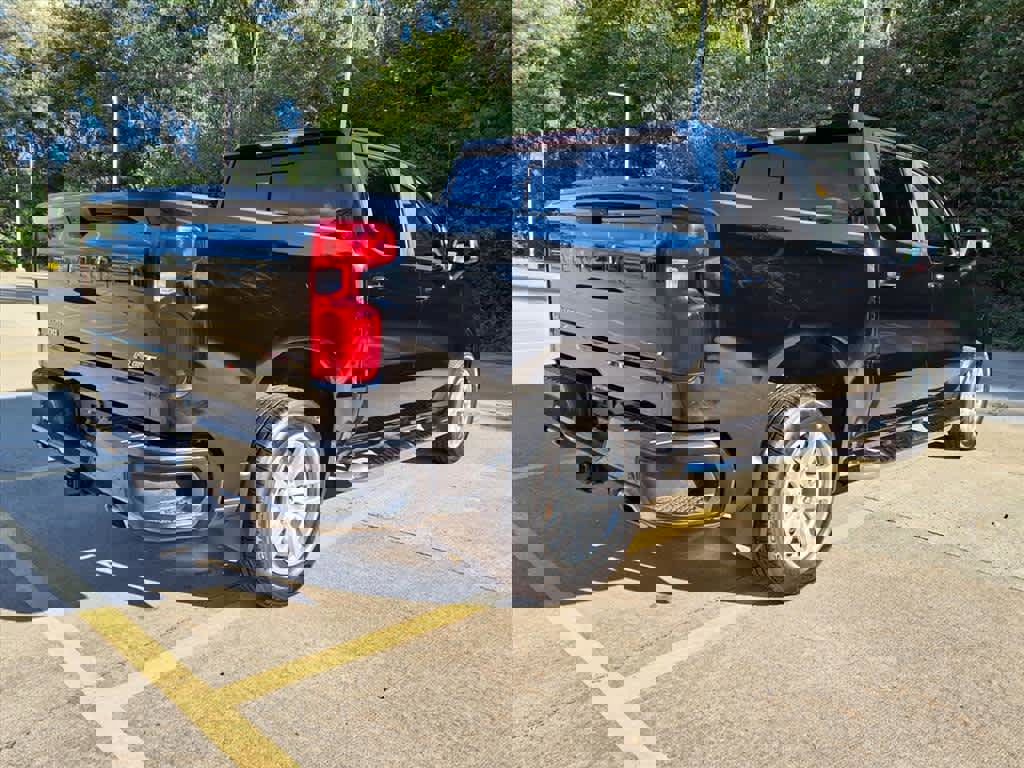 Used 2020 Chevrolet Silverado 1500 RST image 6