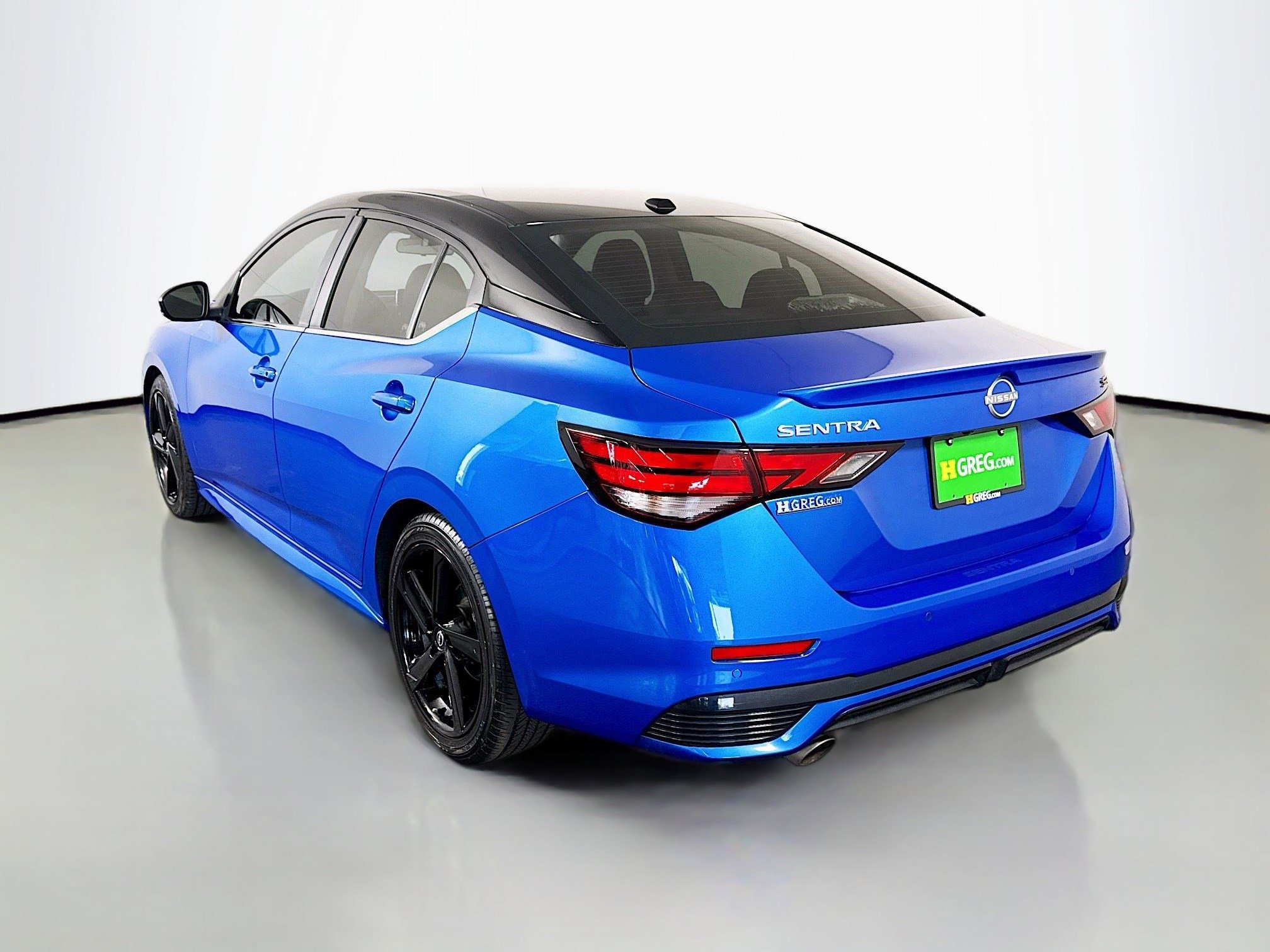 Used 2024 Nissan Sentra SR w/ SR Premium Package FWD image 7