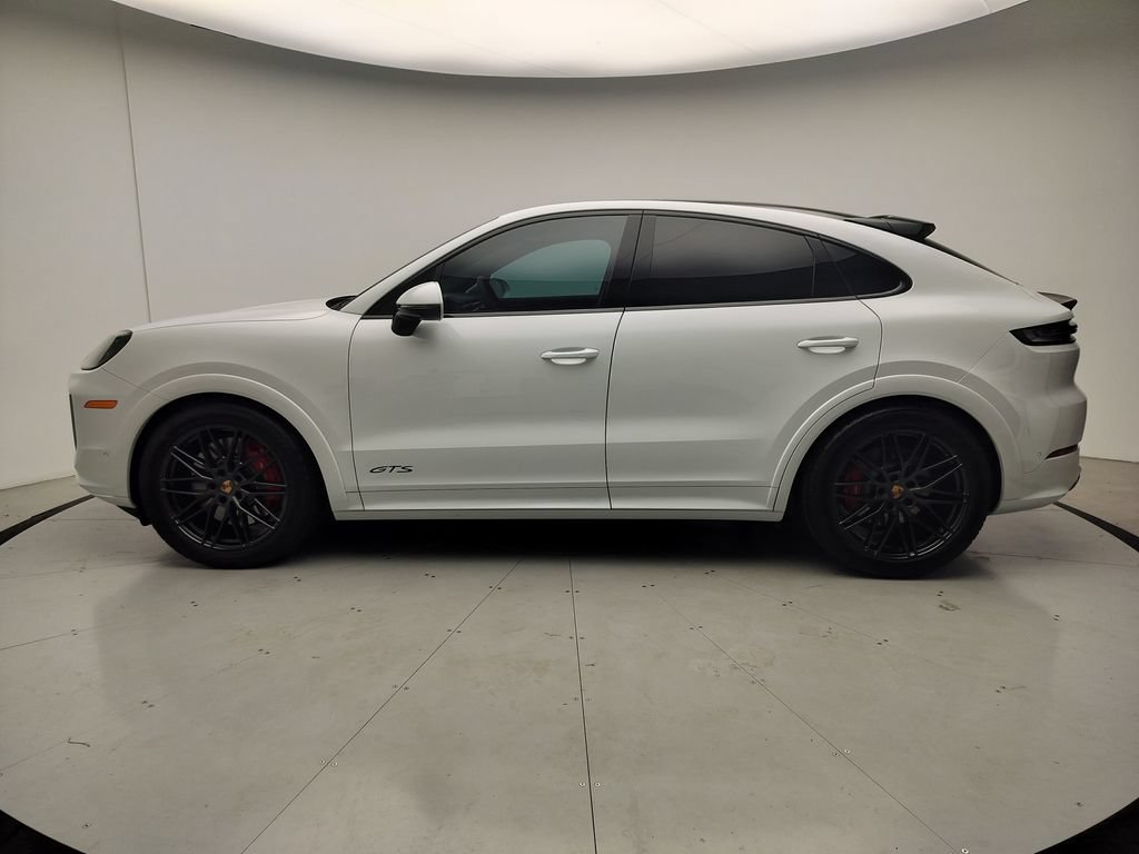 Certified 2025 Porsche Cayenne GTS AWD/4WD image 2