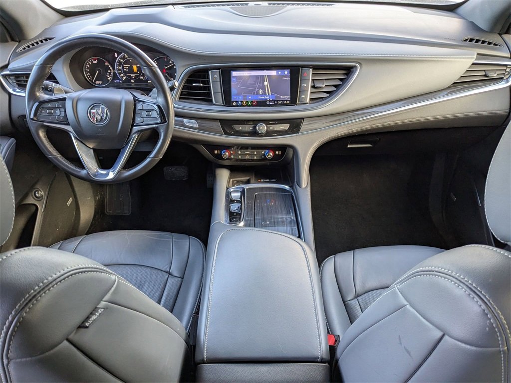 Used 2024 Buick Enclave Premium image 33