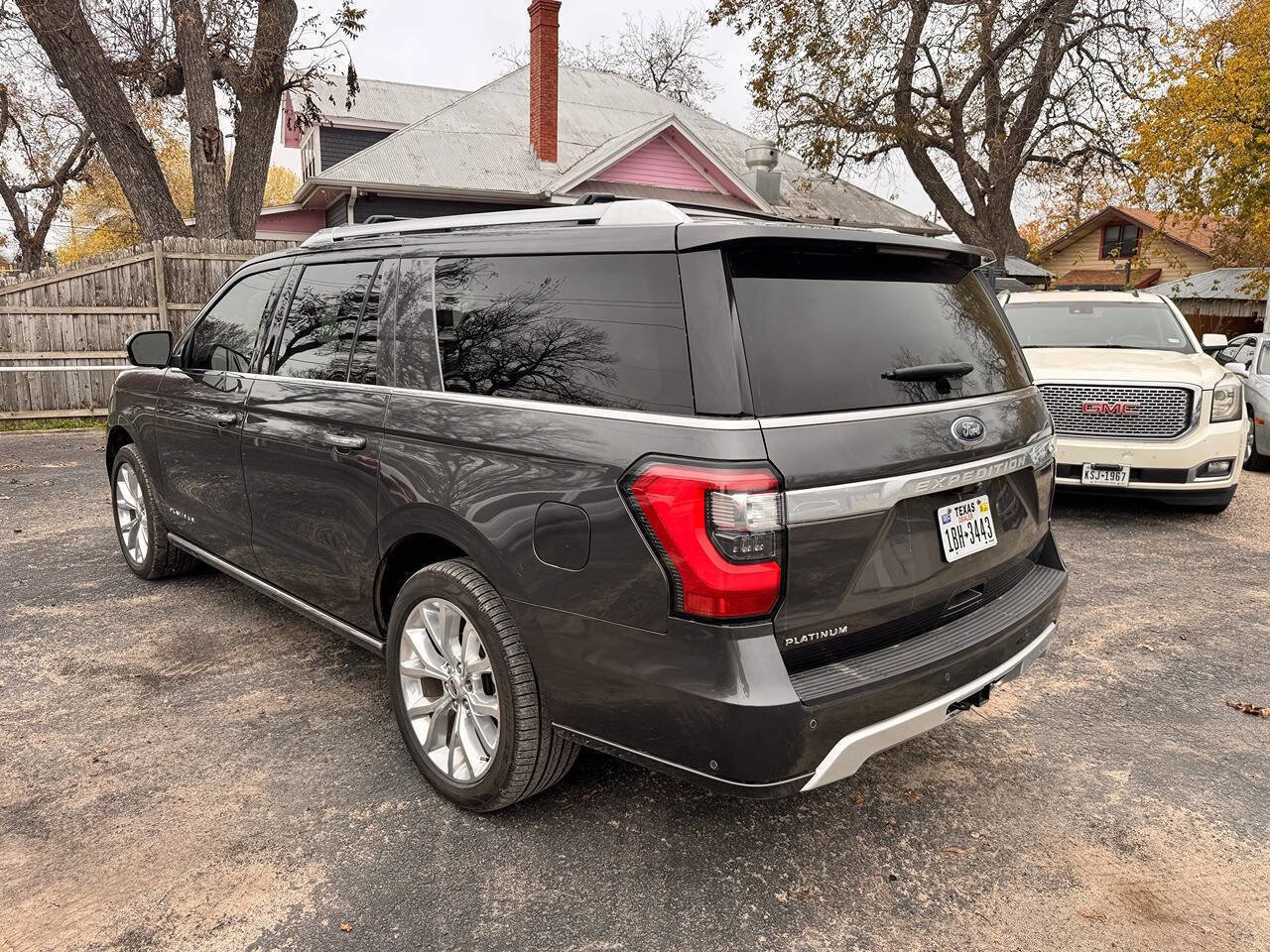 Used 2018 Ford Expedition Max Platinum image 4