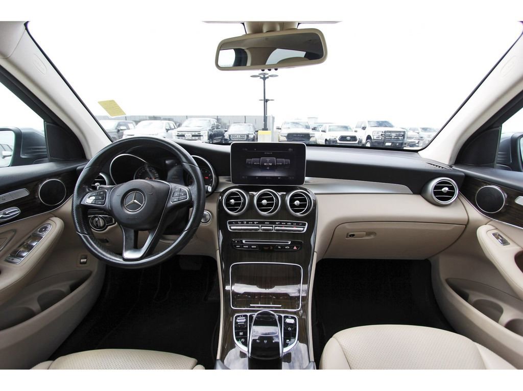 Used 2016 Mercedes-Benz GLC 300 image 7