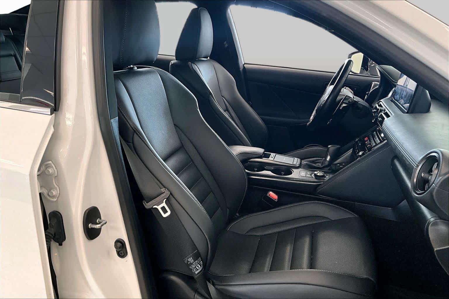 Used 2023 Lexus IS 350 F Sport w/ Navigation Package RWD image 8