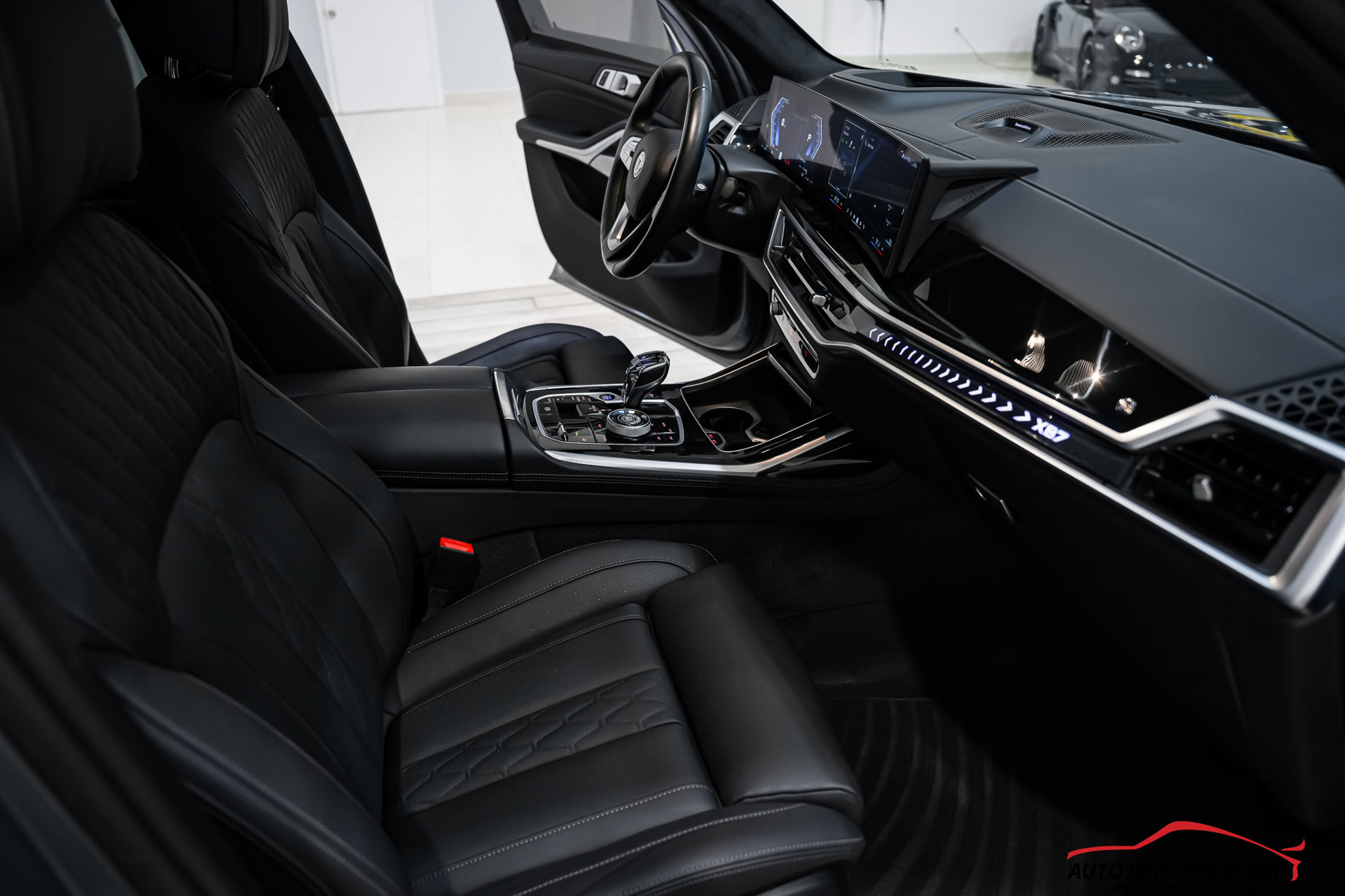 Used 2024 BMW ALPINA XB7 AWD/4WD image 11