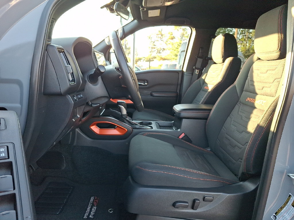 Certified 2025 Nissan Frontier PRO-4X AWD/4WD image 14