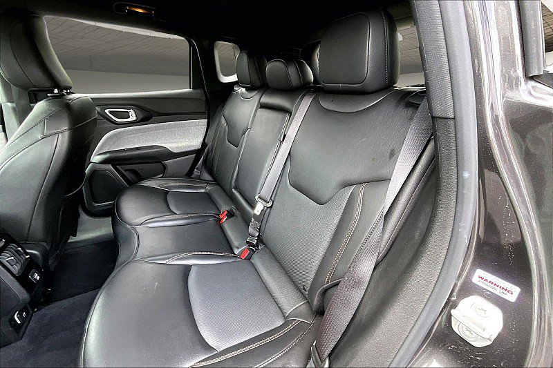 Used 2023 Jeep Compass Latitude AWD/4WD image 23