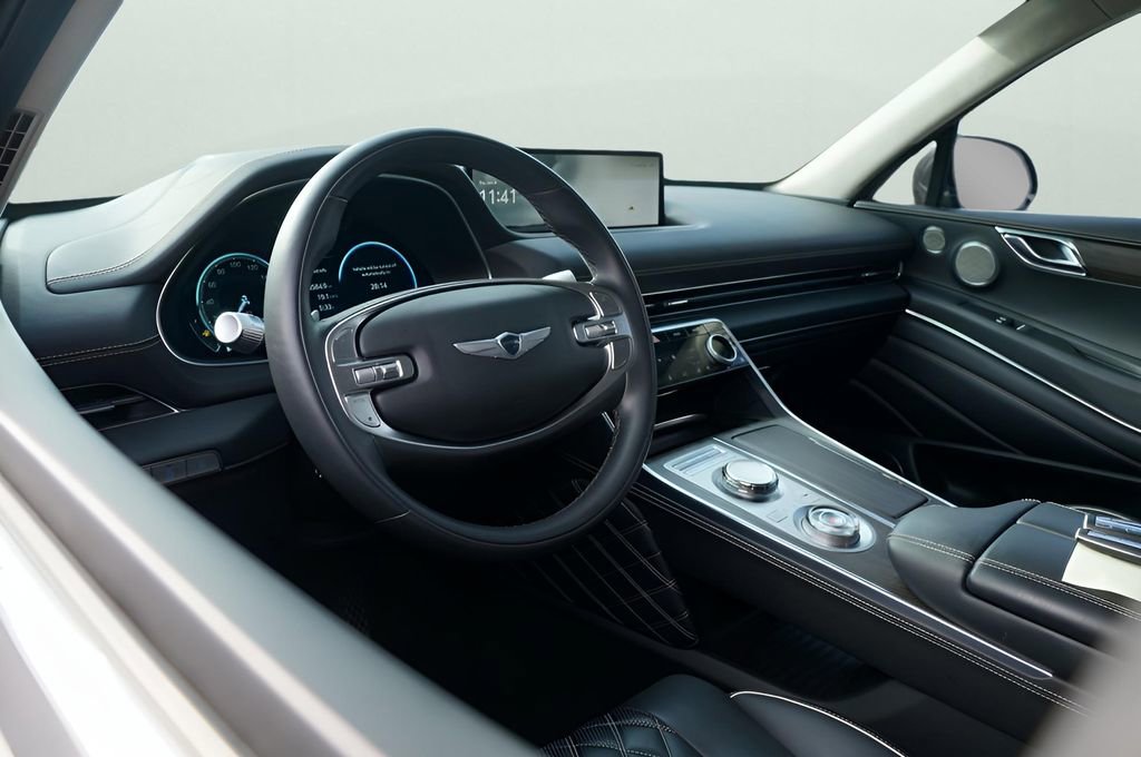 Used 2024 Genesis GV80 3.5T image 16