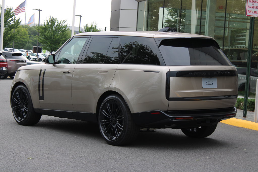 New 2026 Land Rover Range Rover SE AWD/4WD image 5