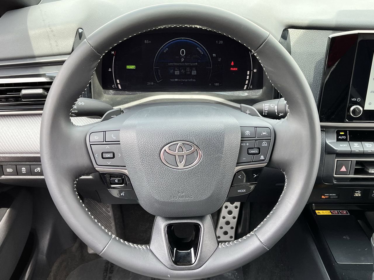 Used 2026 Toyota Camry SE w/ Convenience Package FWD image 11