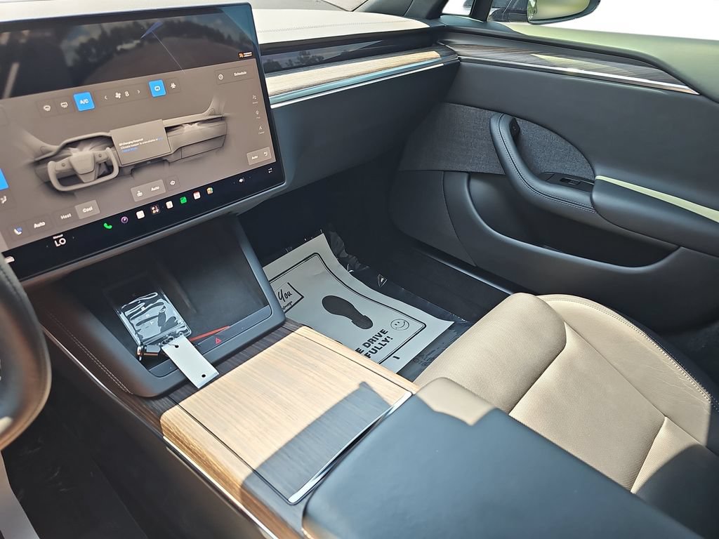 Used 2022 Tesla Model S AWD/4WD image 25