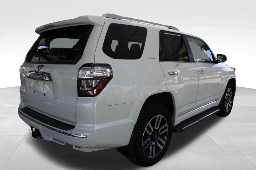 Used 2017 Toyota 4Runner Limited AWD/4WD image 17