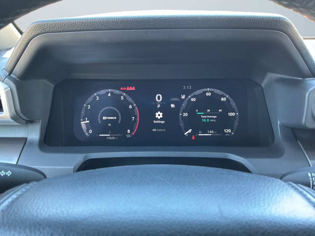 Used 2025 Toyota Tacoma TRD Sport AWD/4WD image 12