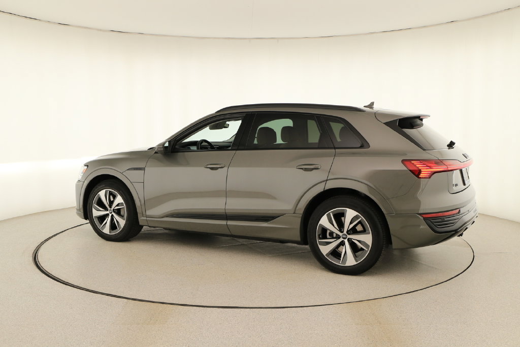 Certified 2024 Audi Q8 e-tron Premium Plus AWD/4WD image 3