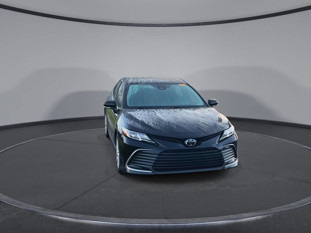 Used 2024 Toyota Camry LE FWD image 3