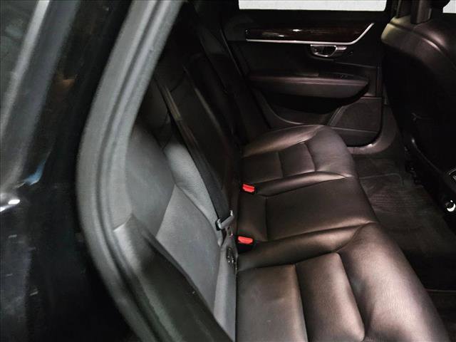 Used 2017 Volvo S90 T5 Momentum w/ Vision Package image 18