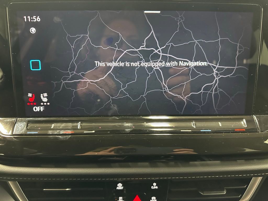 Used 2025 Volkswagen Atlas Cross Sport SE image 32