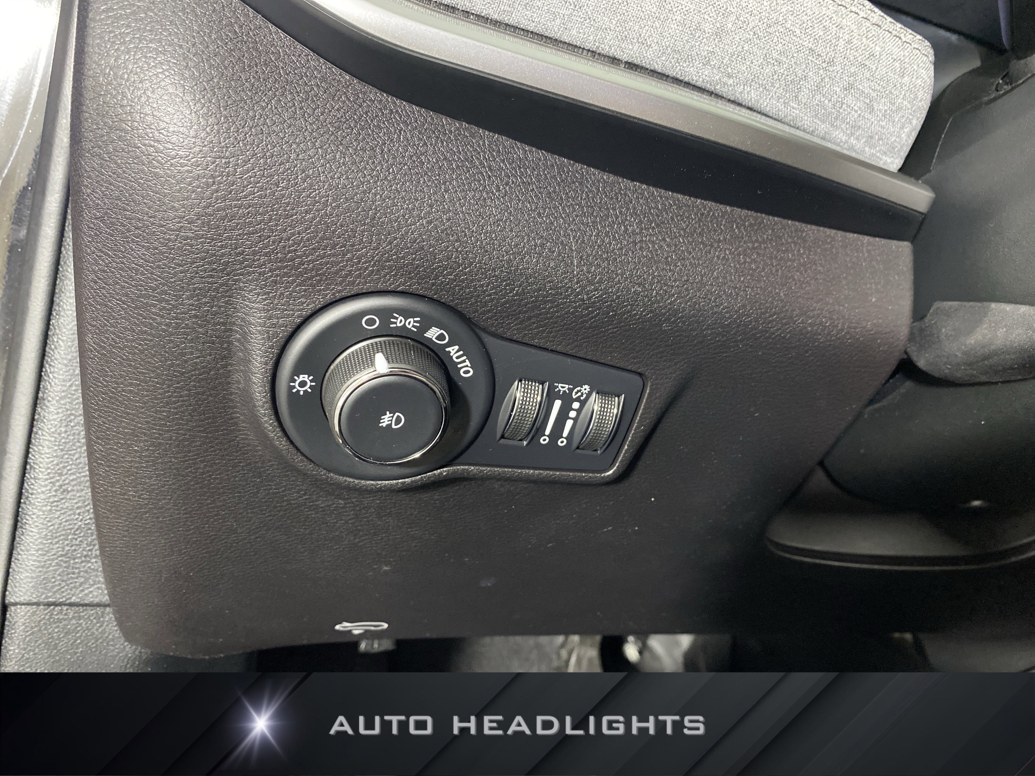 Used 2023 Jeep Compass Latitude AWD/4WD image 25