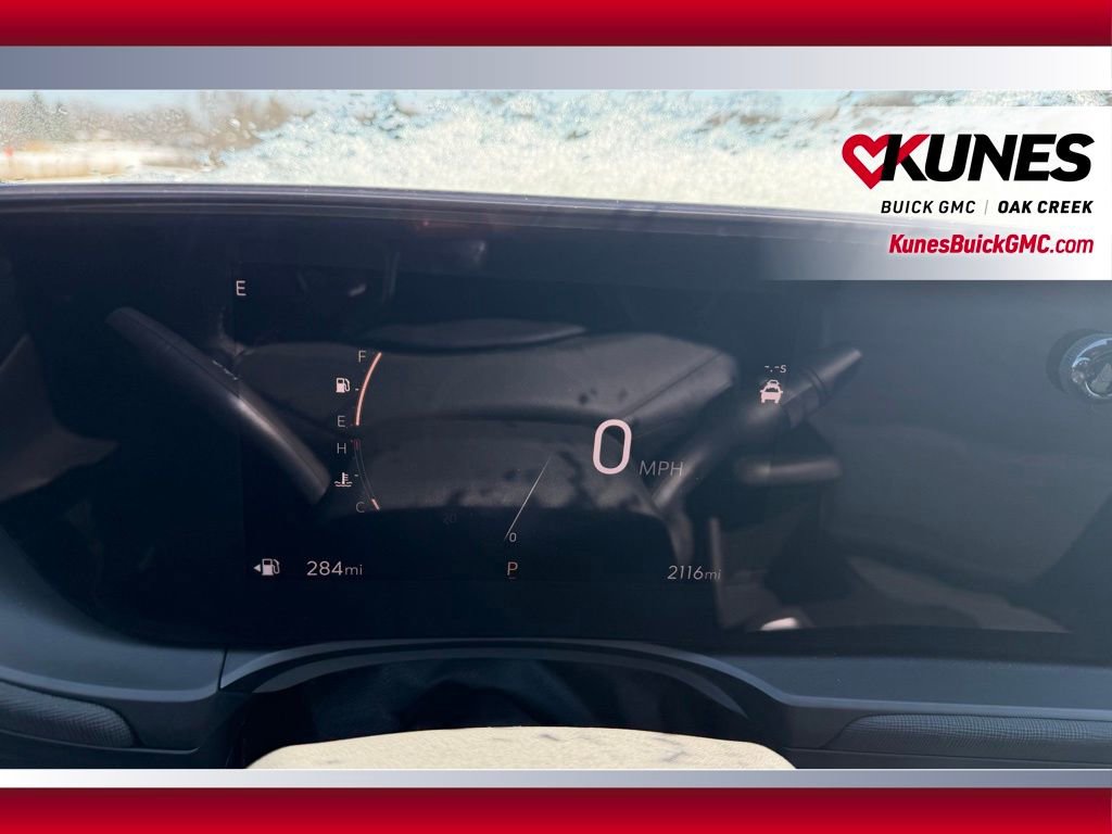 Used 2025 Buick Envista Preferred w/ Convenience I Package image 15