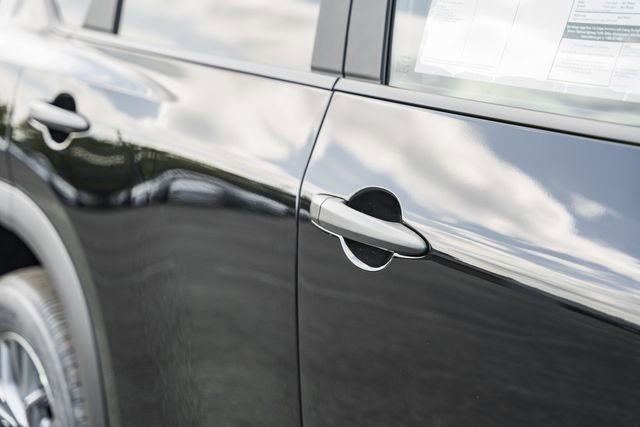 New 2026 Nissan Rogue S image 14