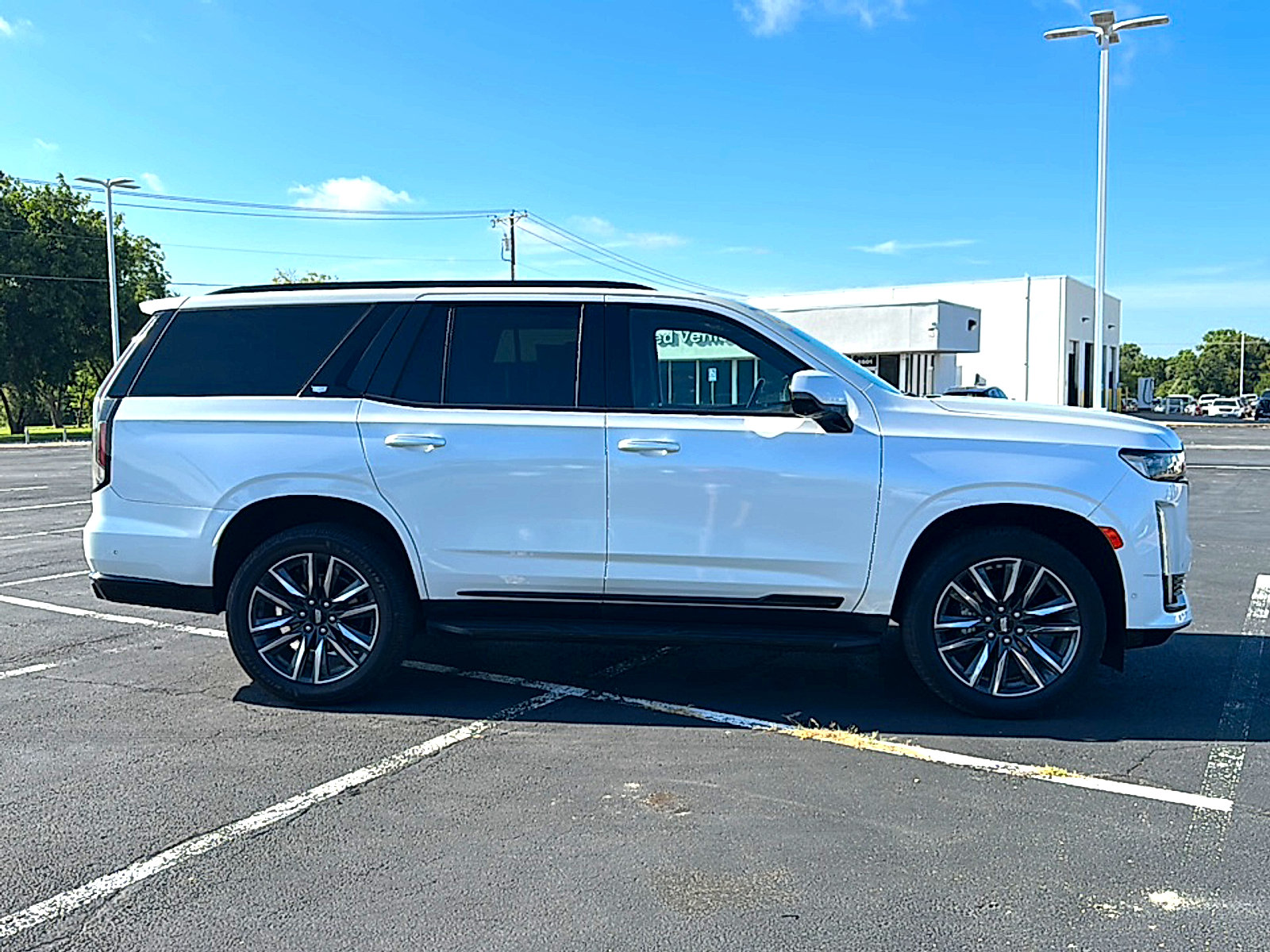 Used 2021 Cadillac Escalade Sport RWD image 9