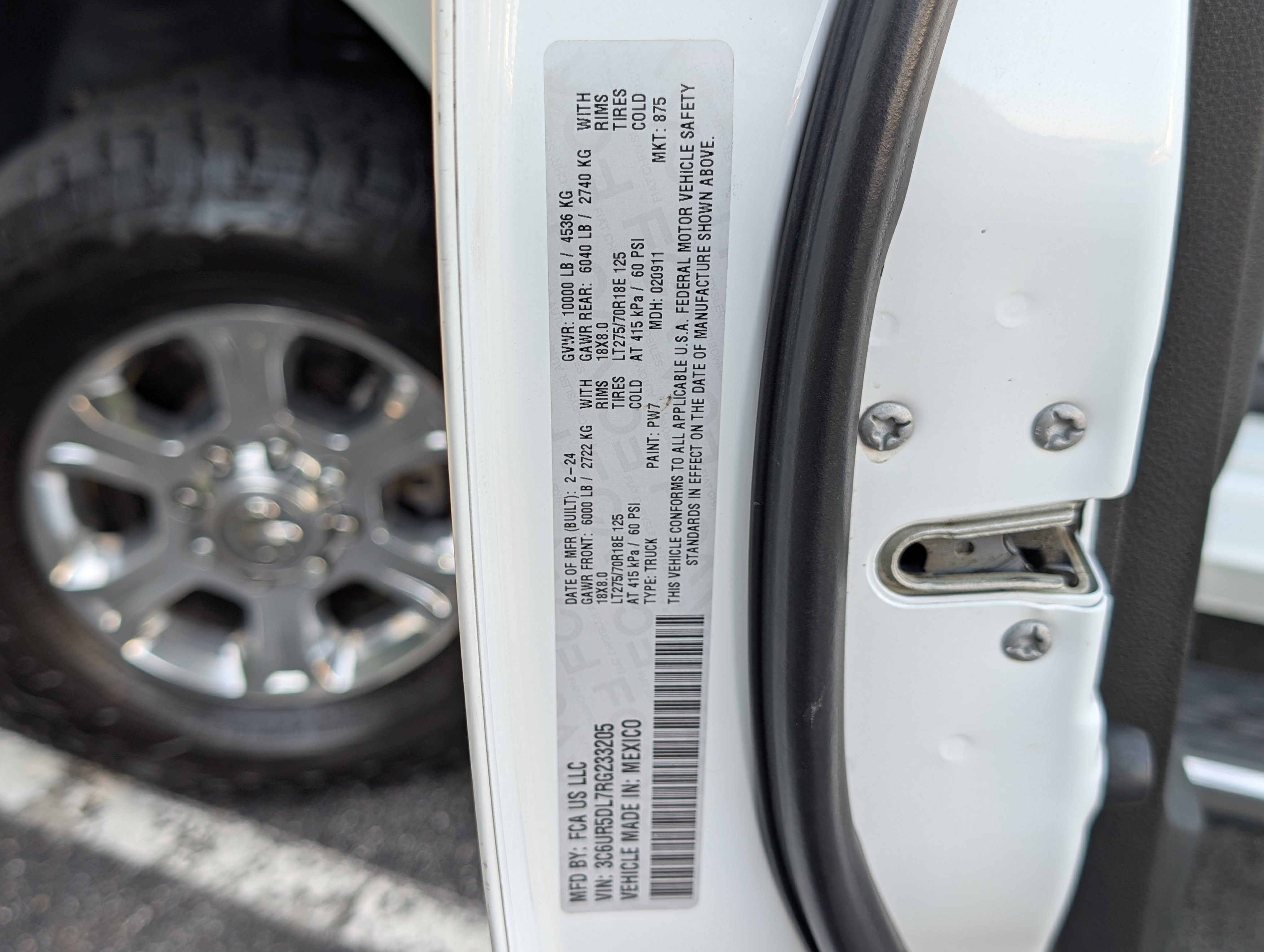 Used 2024 RAM 2500 Big Horn AWD/4WD image 35
