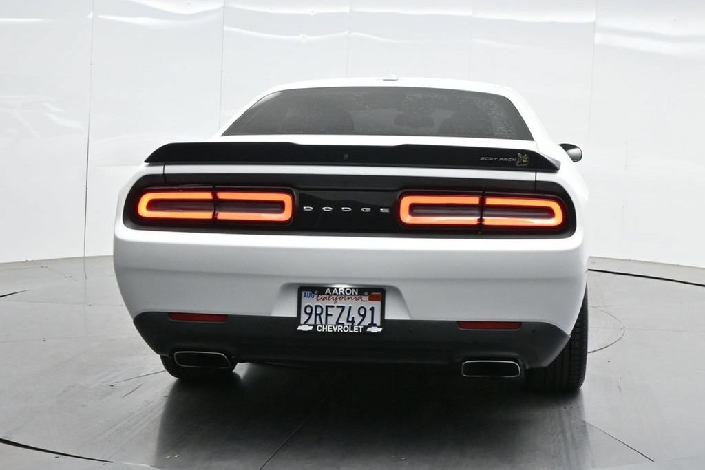 Used 2022 Dodge Challenger R/T Scat Pack w/ Driver Convenience Group RWD image 40