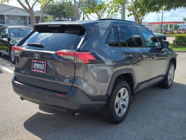 Certified 2021 Toyota RAV4 LE FWD image 5