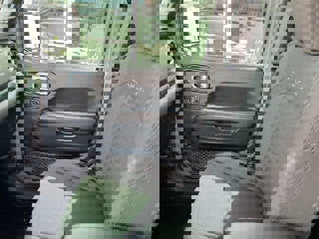 Used 2020 Jeep Wrangler Unlimited Sahara image 7