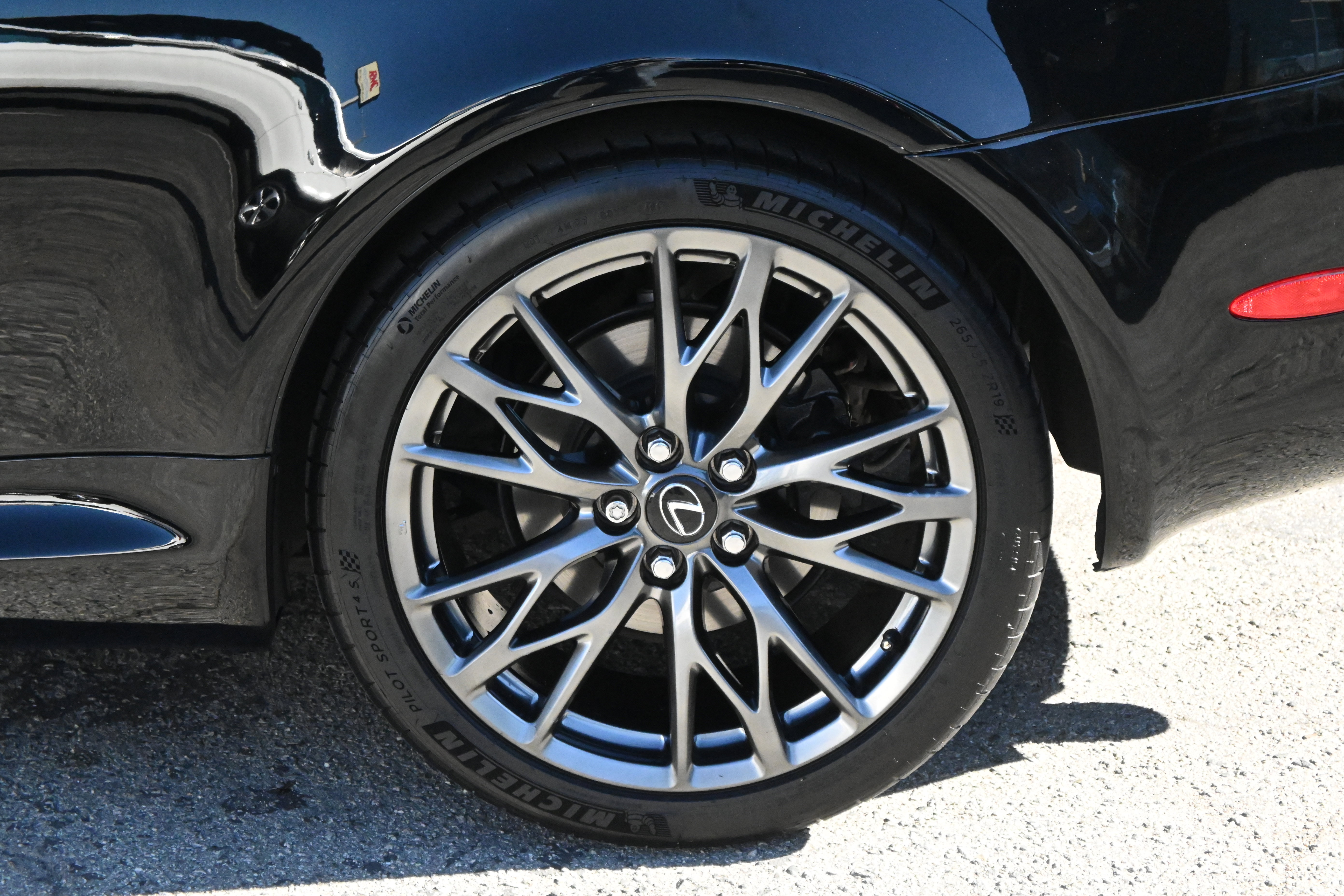 Used 2005 Lexus SC 430 Convertible image 29