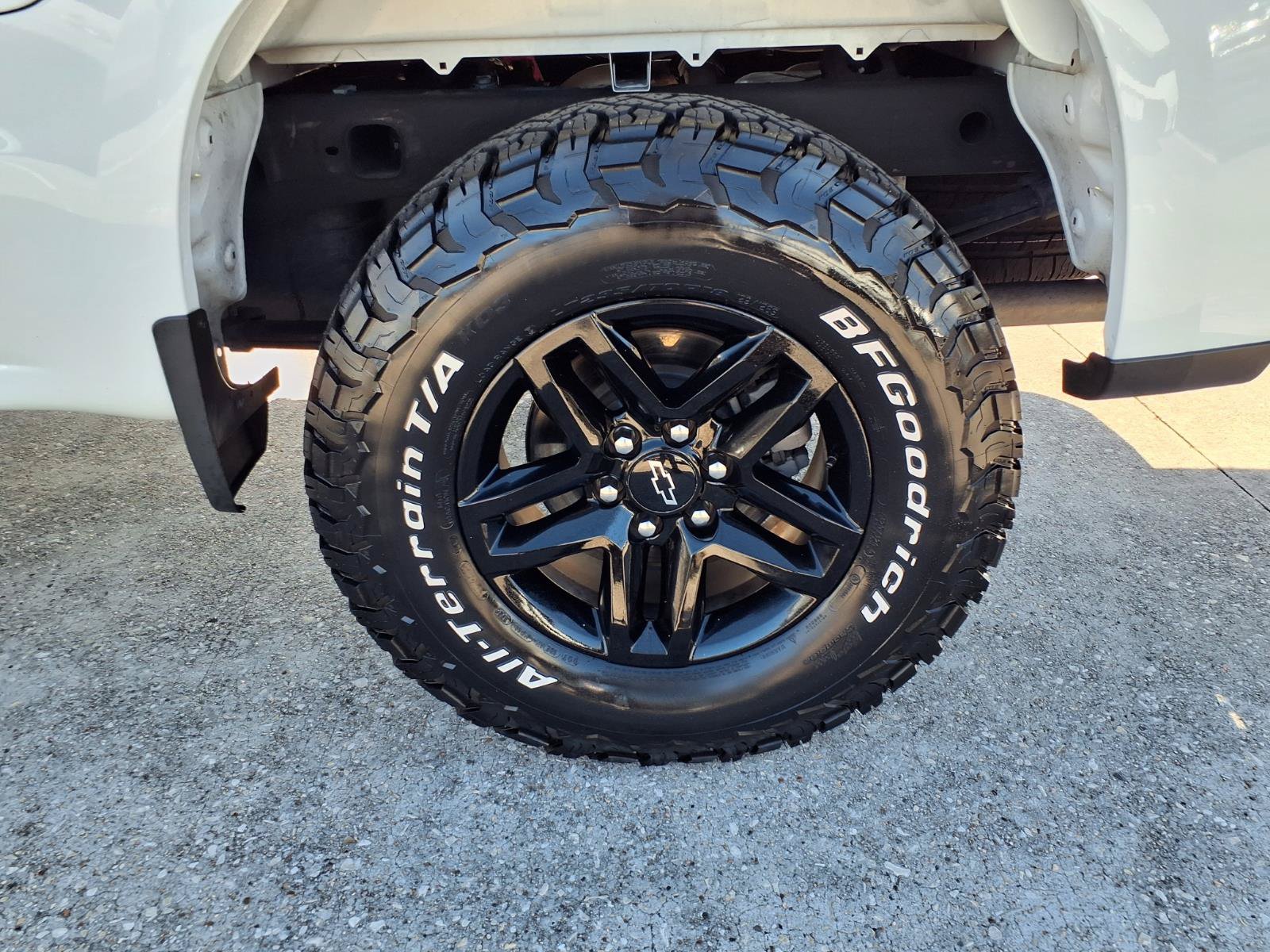 Used 2022 Chevrolet Silverado 1500 Custom Trail Boss AWD/4WD image 26