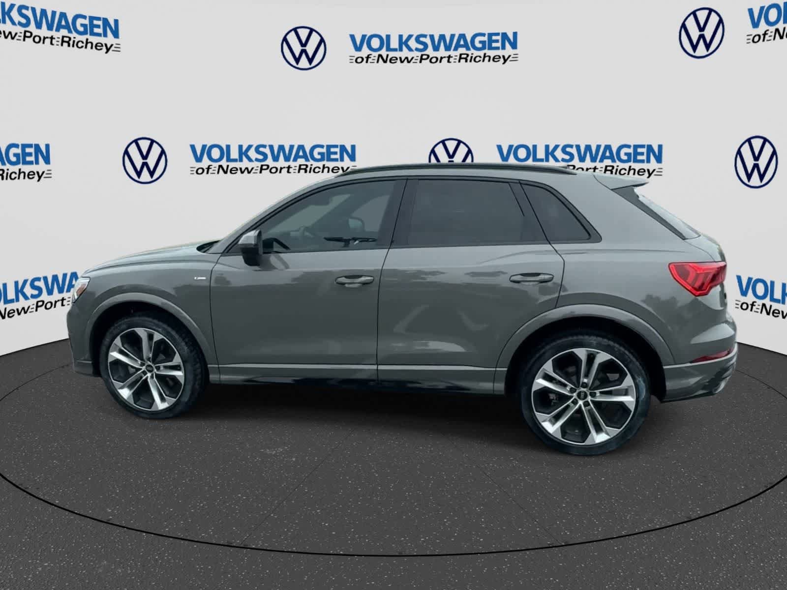 Used 2022 Audi Q3 2.0T Premium Plus AWD/4WD image 5