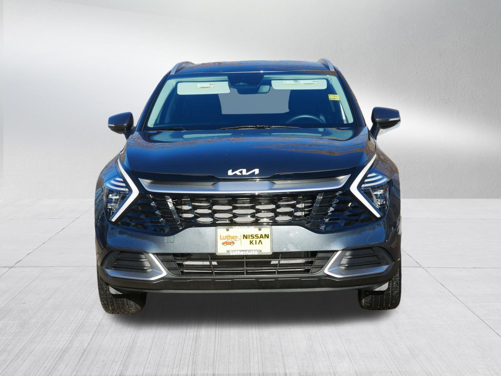 Certified 2024 Kia Sportage EX image 2