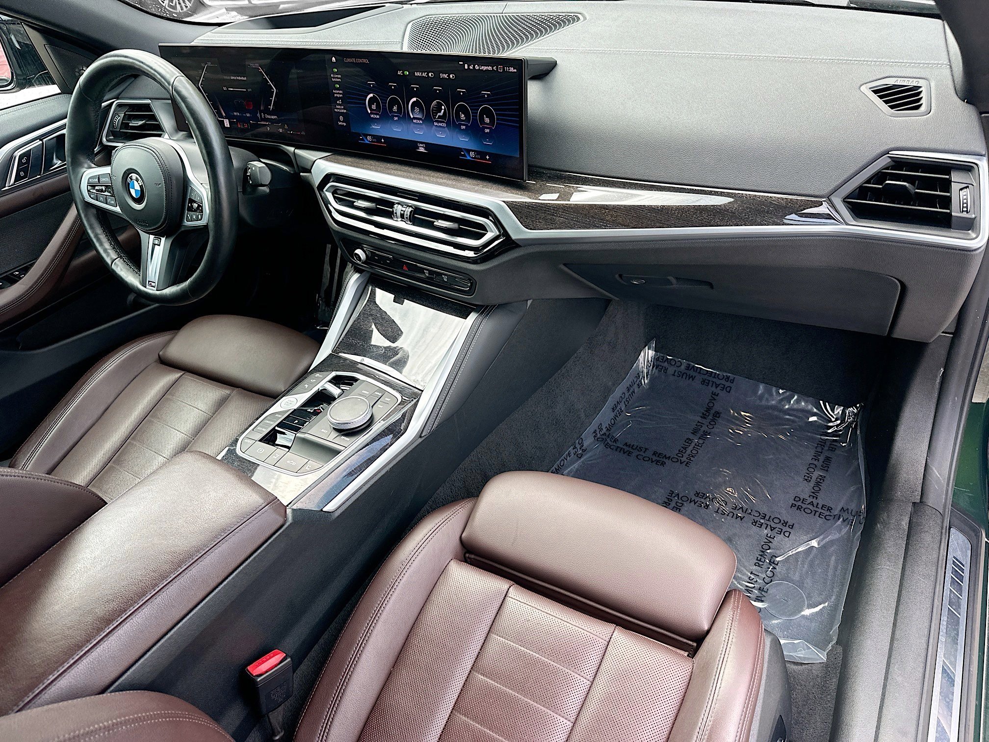 Used 2024 BMW M440i Convertible w/ Premium Package image 26
