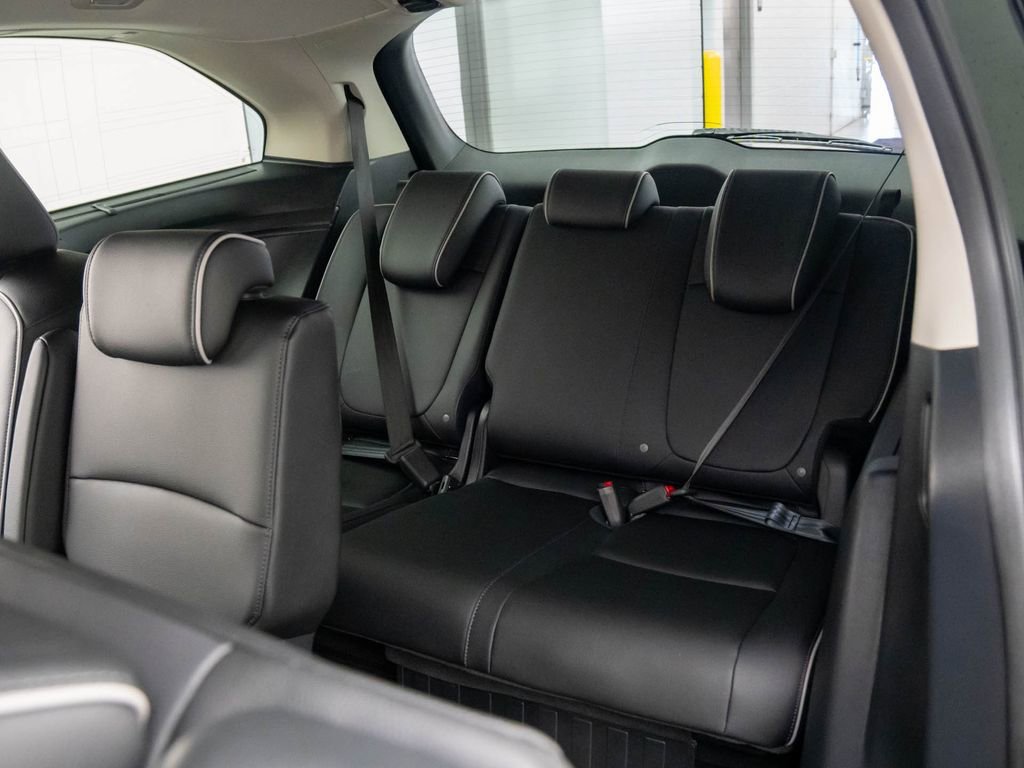 New 2026 Honda Odyssey Touring image 18