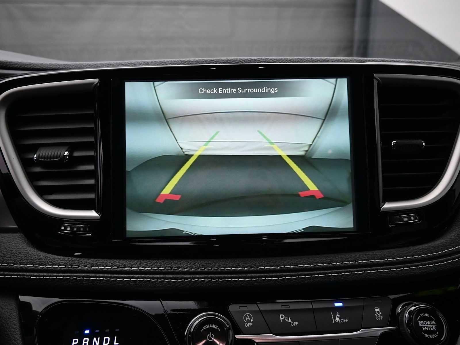 New 2026 Chrysler Pacifica Select w/ S Appearance Package image 7