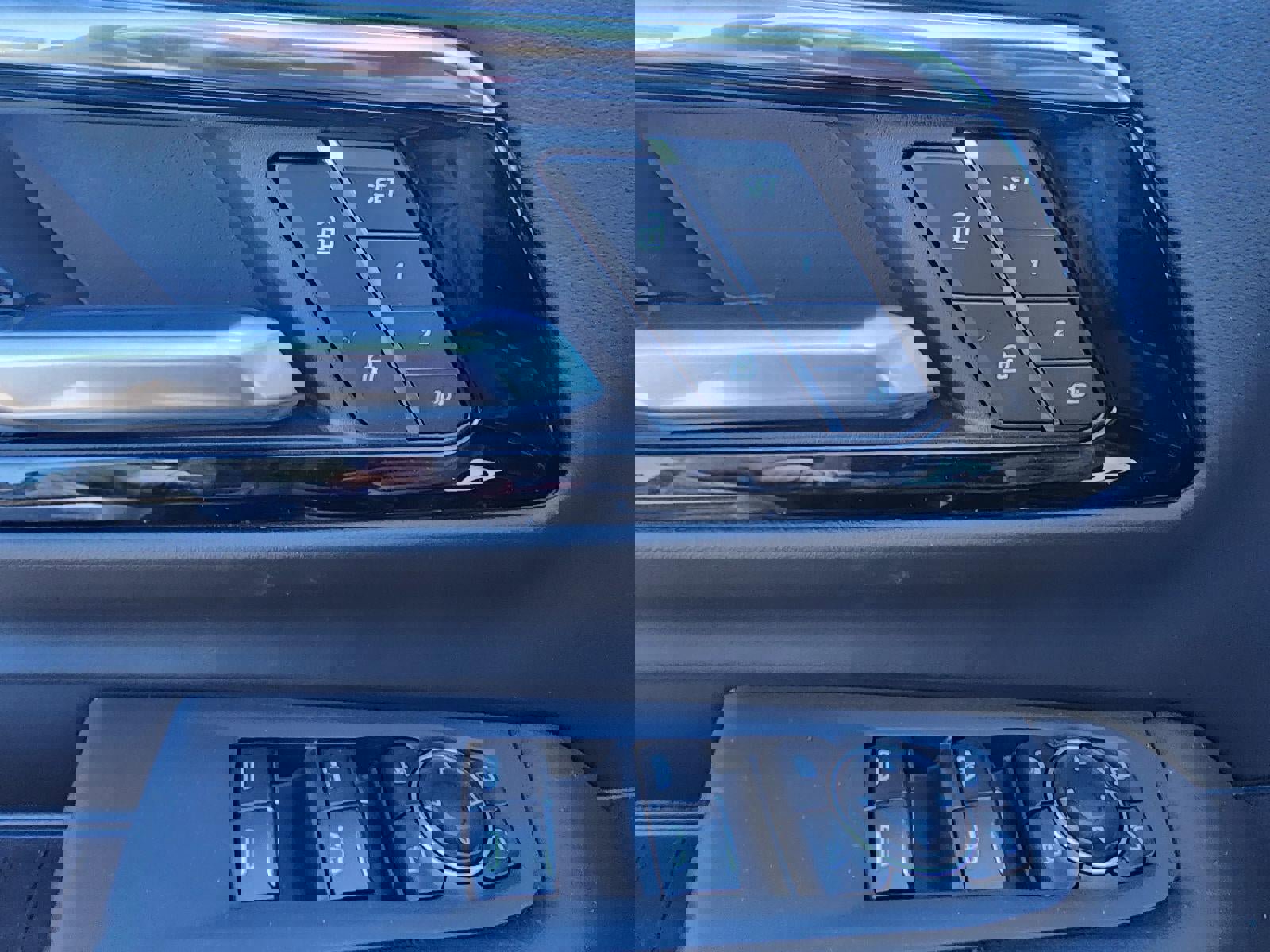 New 2026 Chevrolet Suburban Premier image 16