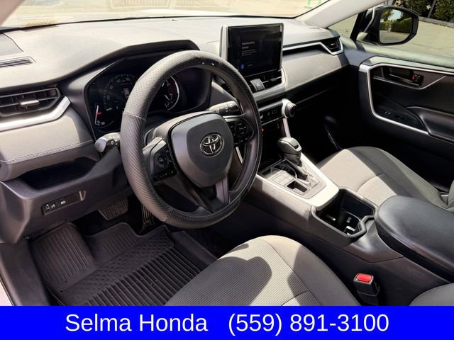 Used 2023 Toyota RAV4 LE image 7