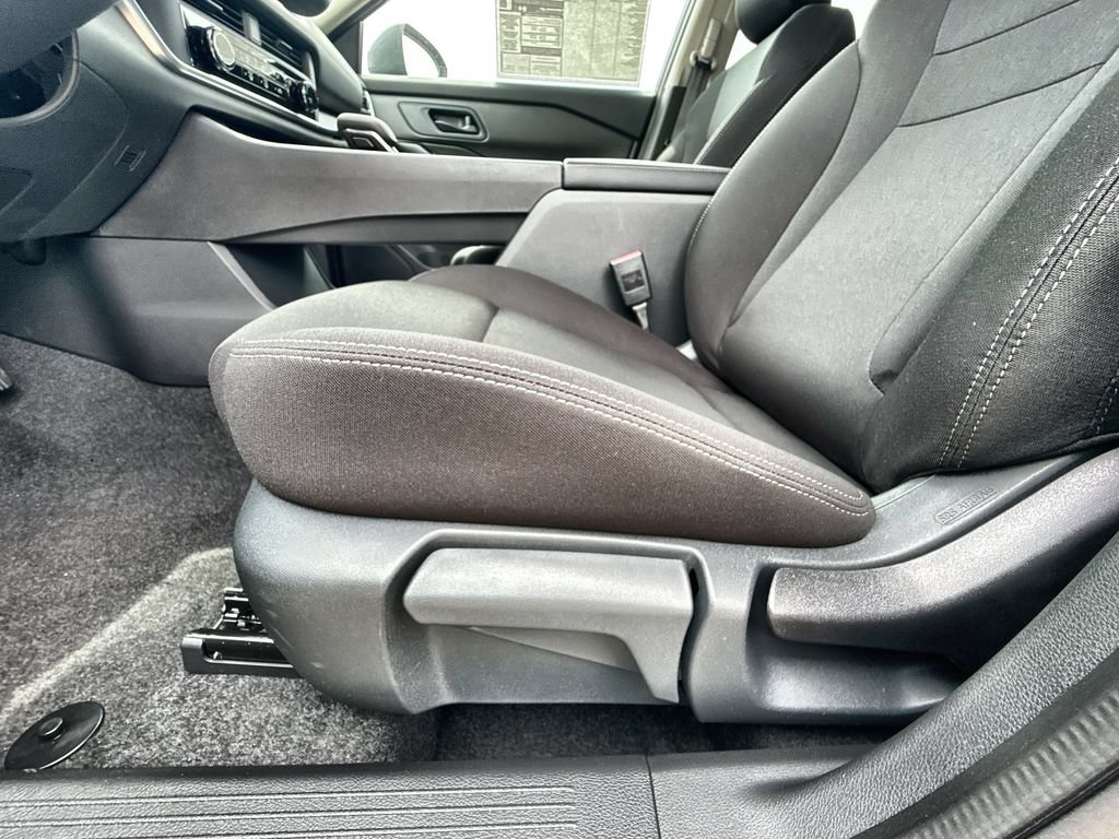 New 2025 Nissan Rogue S AWD/4WD image 14